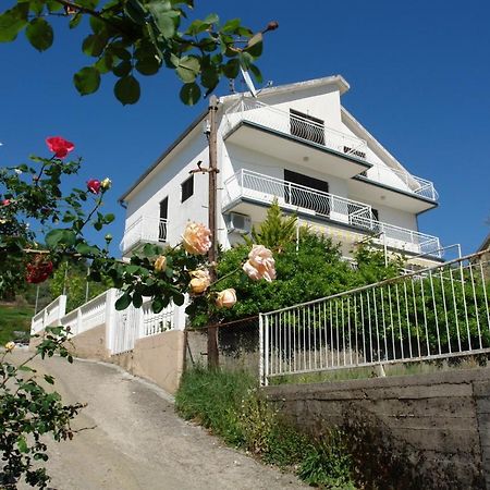 Wisteria Hotel Tivat Luaran gambar