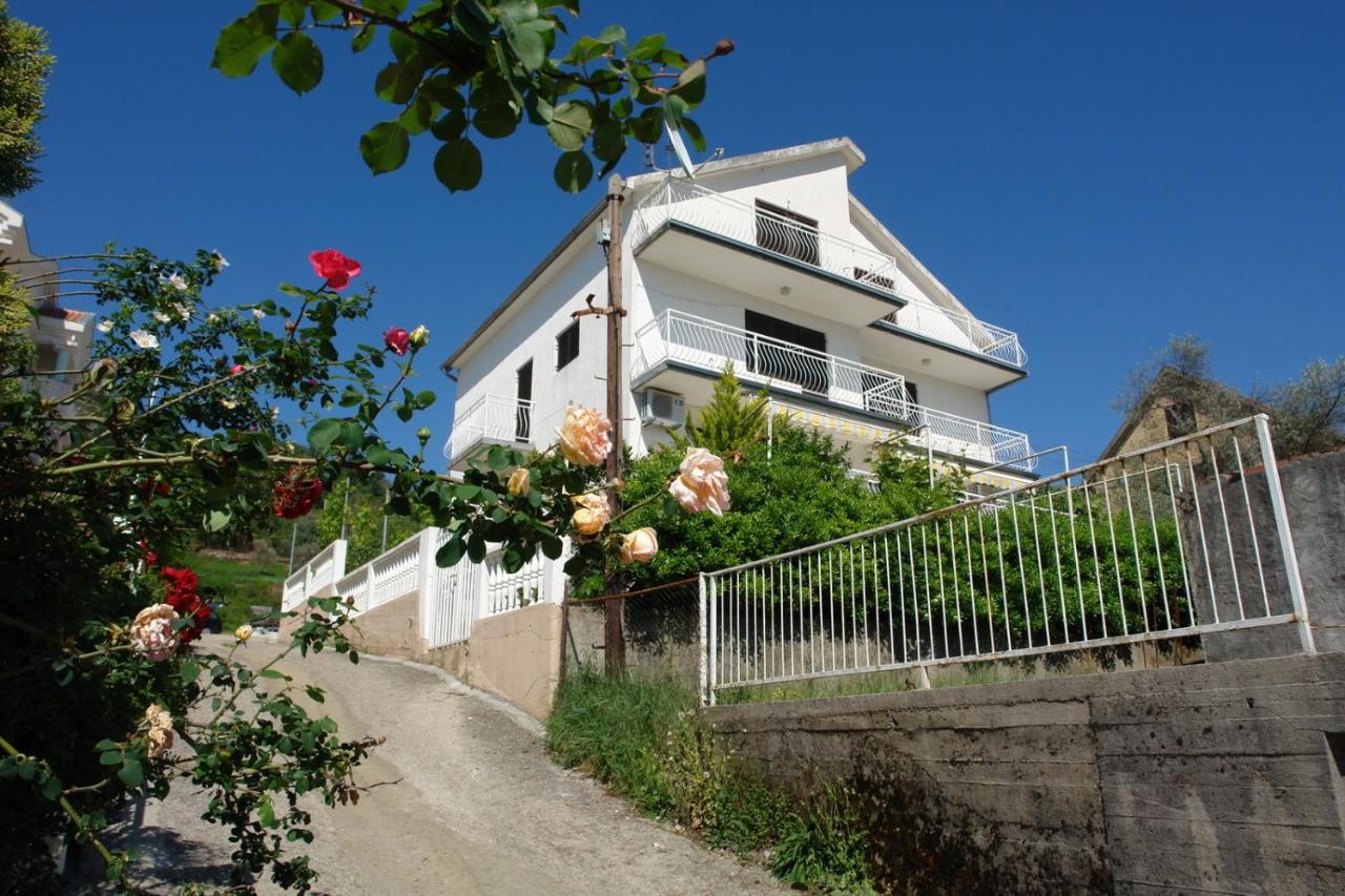 Wisteria Hotel Tivat Luaran gambar