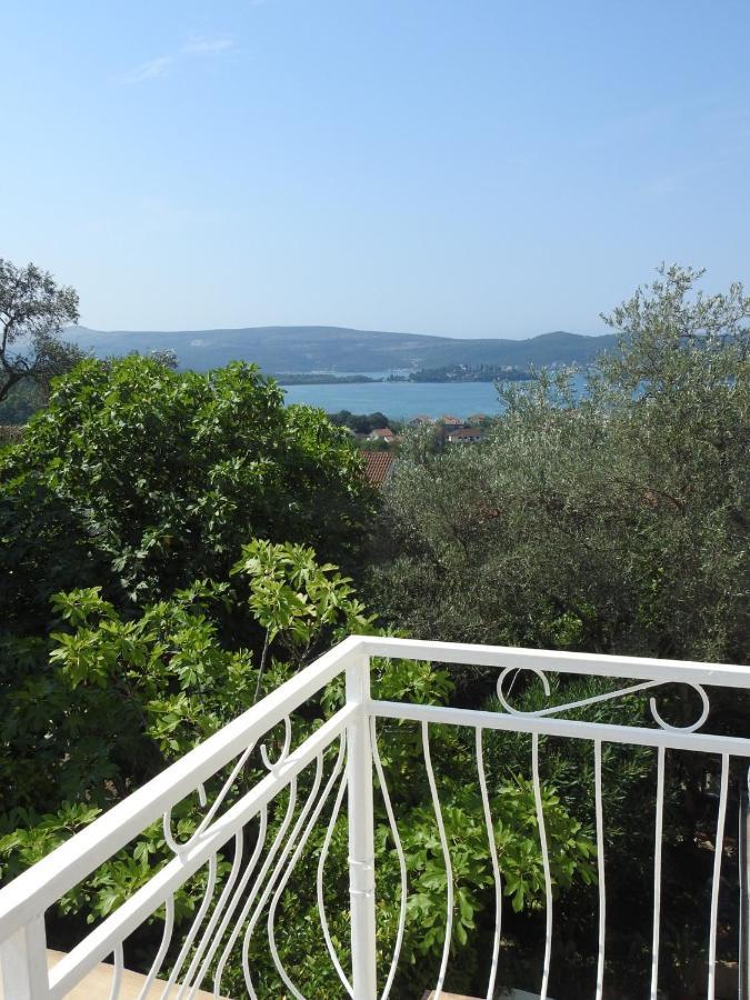 Wisteria Hotel Tivat Luaran gambar