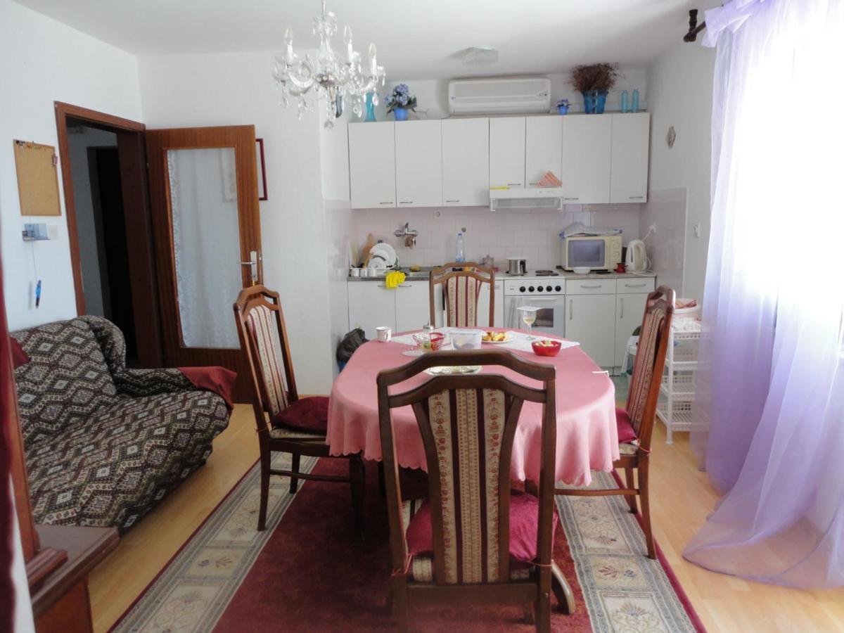 Wisteria Hotel Tivat Luaran gambar